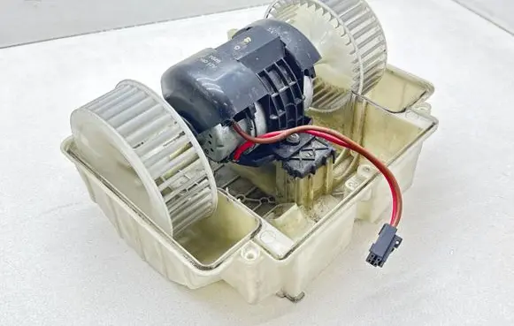 Heater fan/blower