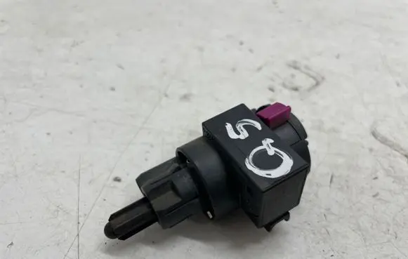 Audi Q5 SQ5 Brake pedal sensor switch 14689962