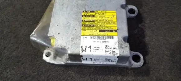 Toyota Corolla E120 E130 Airbag control unit/module 211082108 211082-108