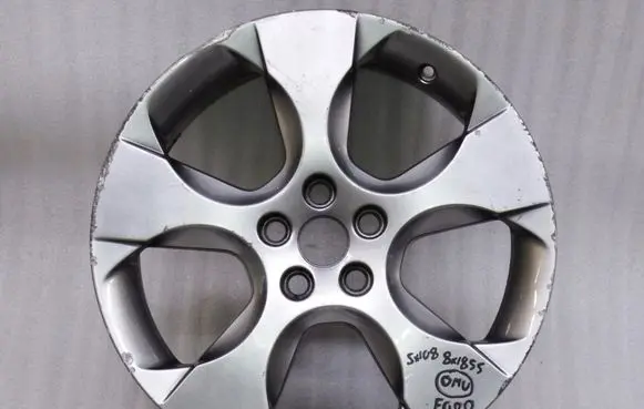 Ford Mondeo Mk III R18 alloy rim 