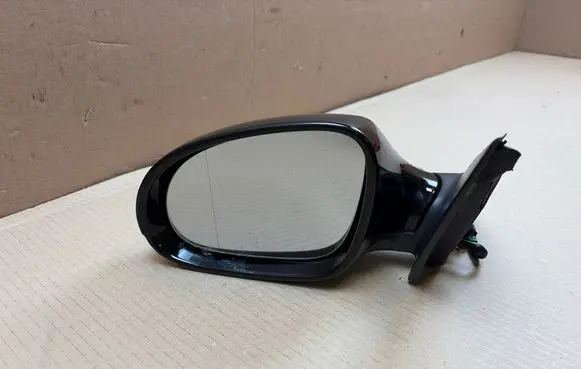 Volkswagen PASSAT B6 Front door electric wing mirror 3C0857933