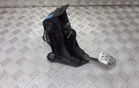Renault Laguna III Brake pedal 0465035189R