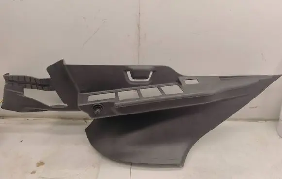 Volvo V40 Tailgate/trunk side cover trim 31389390