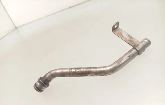 Audi A8 S8 D3 4E Breather/breather pipe/hose 077103215C
