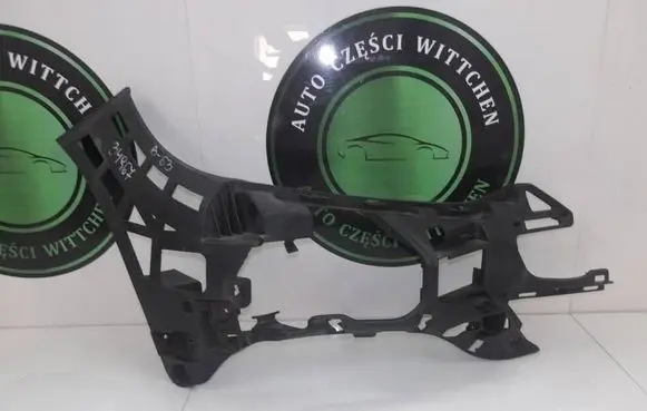 Mercedes-Benz E W212 Front bumper mounting bracket A2128853865