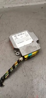 Volkswagen PASSAT B5.5 Airbag control unit/module 6Q0909605C 38010711M 5WK42900