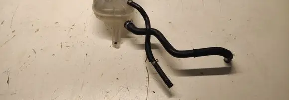 KIA Ceed Coolant expansion tank/reservoir 25430F2400