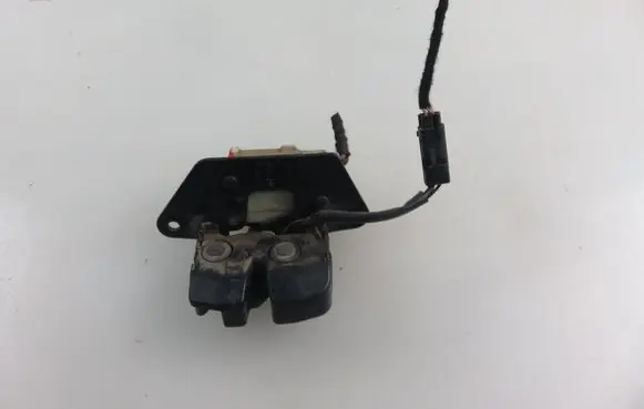 Fiat Stilo Tailgate/trunk/boot lock/catch/latch 65006100