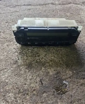 Volkswagen PASSAT B5 Climate control unit 3B1907044A 5HB00761702