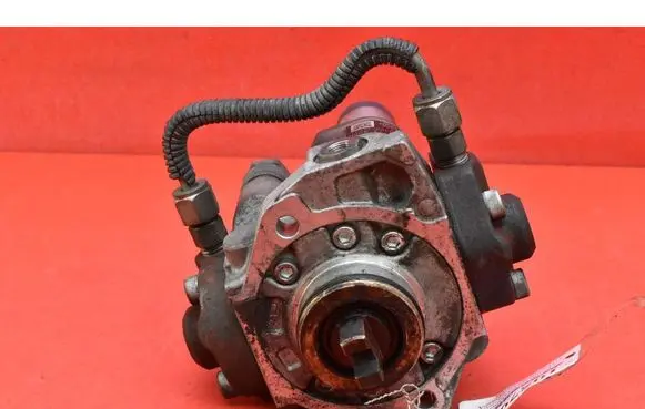 Mazda CX-5 Fuel injection high pressure pump SH0113800B