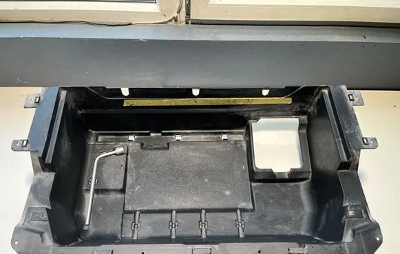 Mitsubishi Pajero Glove box in trunk 3M45X 7646A050