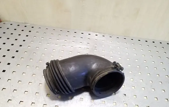 KIA Sorento Air intake hose/pipe 282103E700