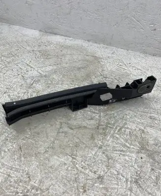 Opel Astra L Front door windshield rail 9832154480