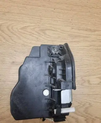 BMW 4 F32 F33 Front door lock 7229461