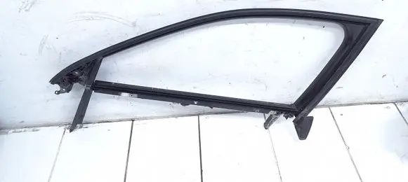 Audi A4 S4 B7 8E 8H Front door coupe window/glass frame 8E0837629