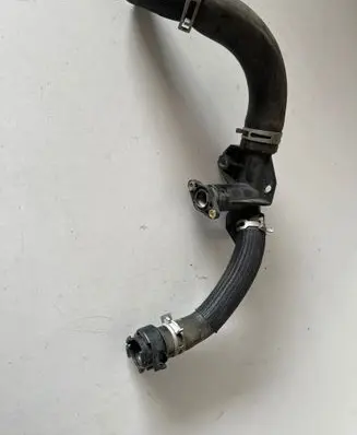 Peugeot 3008 I Engine coolant pipe/hose 9684589080
