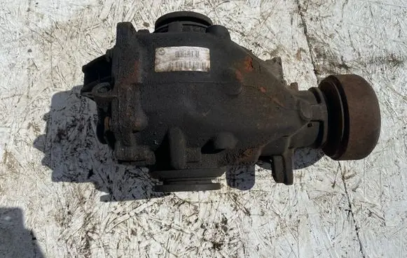 BMW X3 E83 Rear differential 7575381