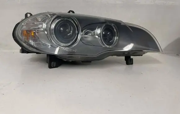 BMW X5 E70 Headlight/headlamp 1028128621 7221892