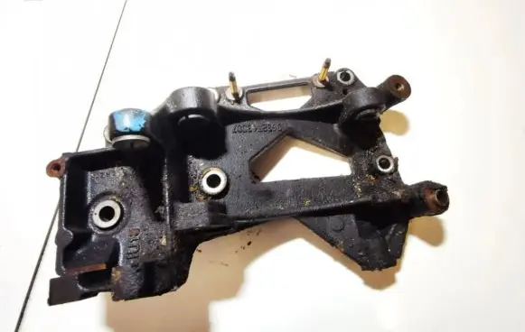 Citroen C5 Engine mounting bracket 9632543007