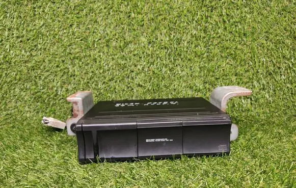 Nissan Patrol Y61 CD/DVD changer PP2144H 0007804