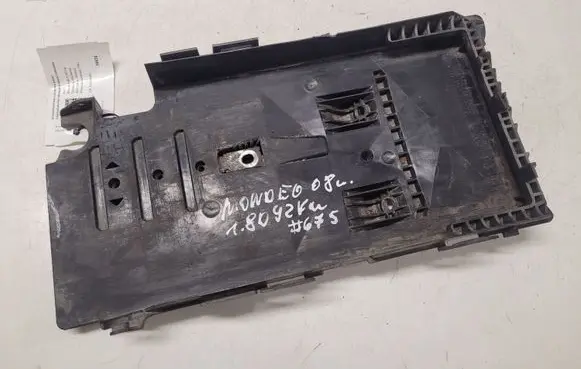 Ford Mondeo MK IV Battery tray 6G9110723A