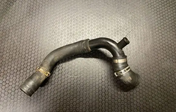 Volkswagen Golf VI Engine coolant pipe/hose 3C0121087A