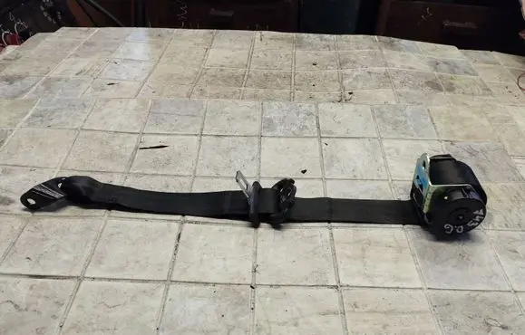 Volkswagen Fox Rear seatbelt 5Z0857806C 608708700