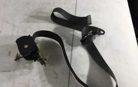 Fiat Panda II Front seatbelt 33014052A