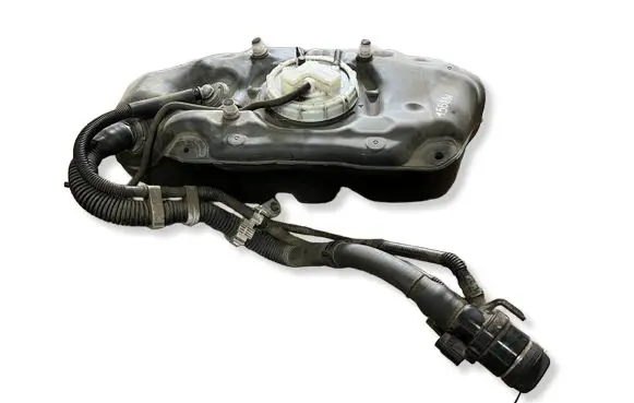 Toyota Yaris Fuel tank 771000D221 771000D350 771000D242
