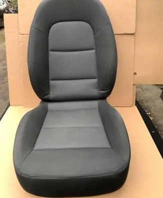 Audi Q3 8U Front driver seat 8u0881405AK 8U0881805AR 8u0881405