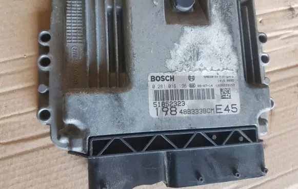 Fiat Bravo Engine control unit/module 0281016196