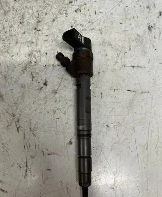 Audi A8 S8 D3 4E Fuel injector 0445110156