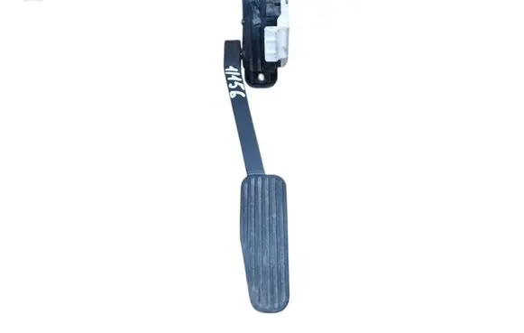 Volvo XC70 Accelerator throttle pedal 9496821