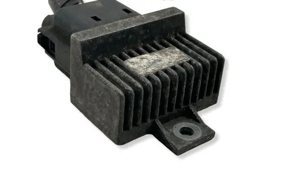 Volvo S40, V40 Glow plug pre-heat relay 