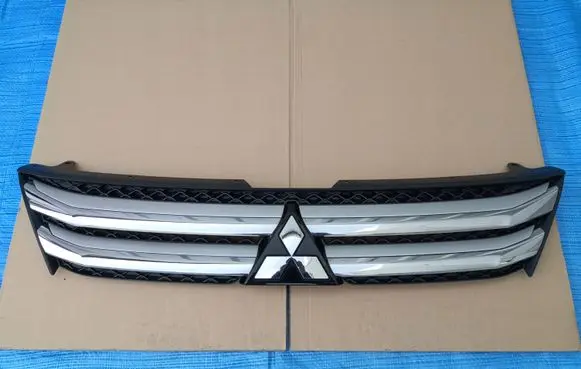 Mitsubishi Eclipse Cross Front bumper upper radiator grill 7450B072