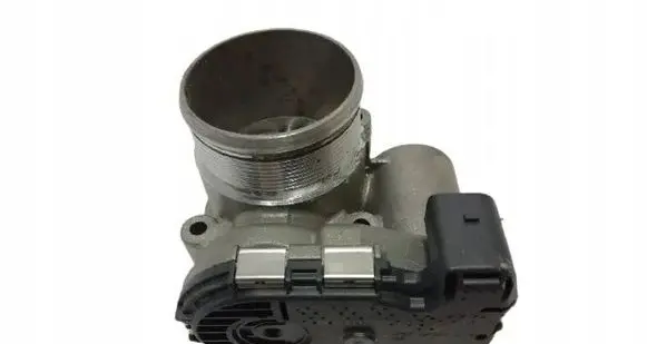 Volkswagen Polo VI Electric throttle body valve 06K133062M