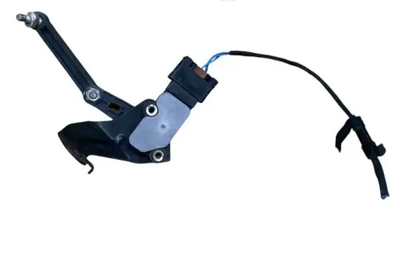 BMW X5M F85 Front height sensor lever 6867646 37146867646