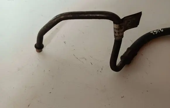 Opel Zafira B Power steering hose/pipe/line 13122703