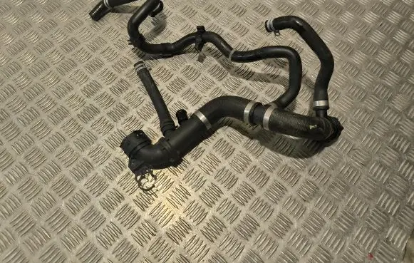 Volvo XC60 Air intake hose/pipe 32222347