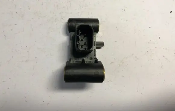 BMW 5 E60 E61 Airbag deployment crash/impact sensor 6977398 6577001133 201206
