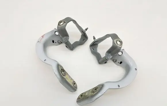 Audi Q7 4M Tailgate/trunk/boot hinge 4M0827299C 4M0827300C