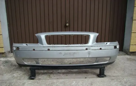 Volvo V70 Front bumper