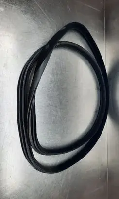 Volvo V70 Rubber seal rear door 
