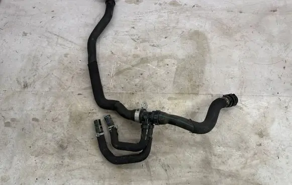Peugeot 308 Engine coolant pipe/hose 9816364780 318593823