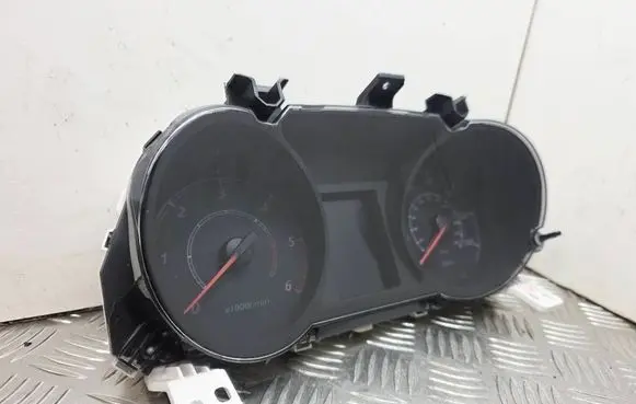 Mitsubishi ASX Speedometer (instrument cluster) 8100B727