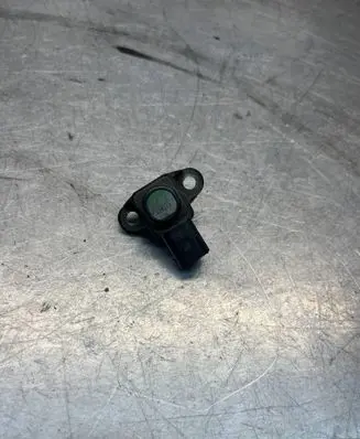 Mercedes-Benz E W211 Air pressure sensor A0051535028