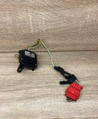 Audi 100 S4 C4 Air flap motor/actuator 4A0820511B 0132801022 WithPlug