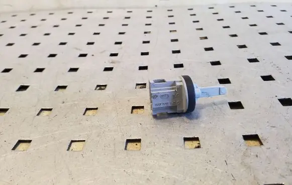 Skoda Octavia Mk2 (1Z) Interior temperature sensor 1K0907543G