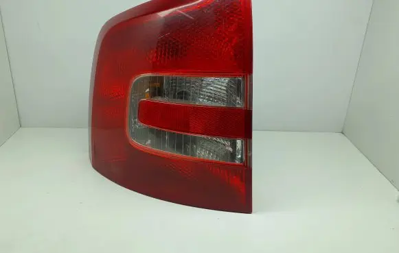 Skoda Octavia Mk2 (1Z) Rear/tail lights