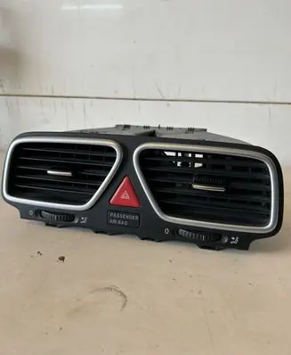 Volkswagen Eos Dash center air vent grill 1Q0819735C